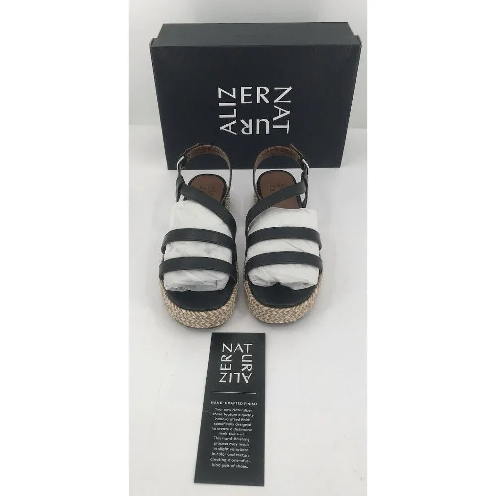 Naturalizer box has